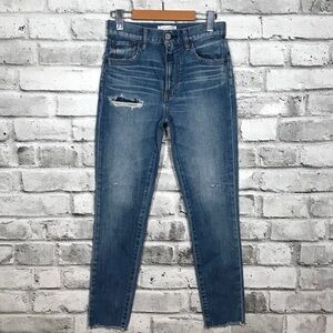 Moussy Vintage Distressed Straight Leg Jeans. 26